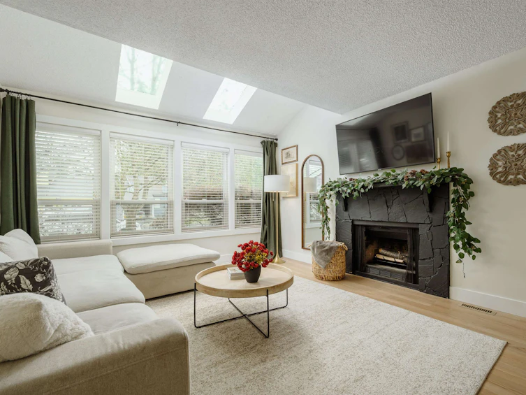 11769 N Wildwood Crescent, Pitt Meadows, BC, V3Y 1M1 - 10