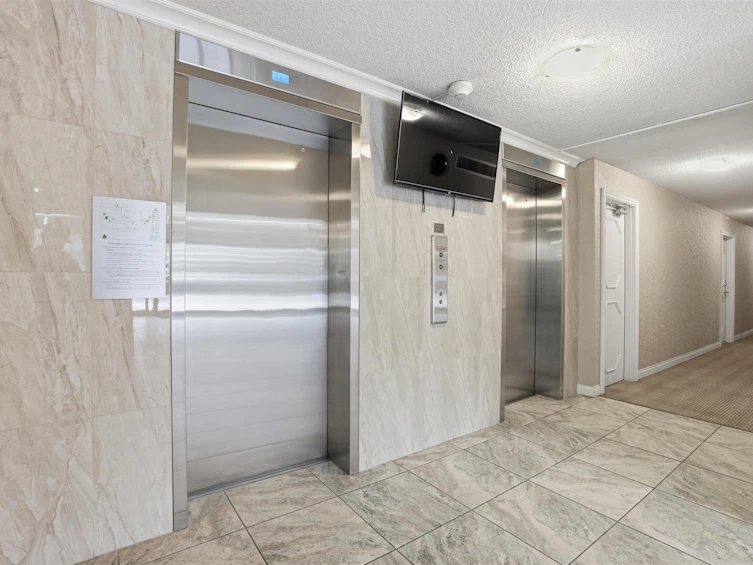 508-2020 Fullerton Avenue, North Vancouver, BC, V7P 3G3 - 3