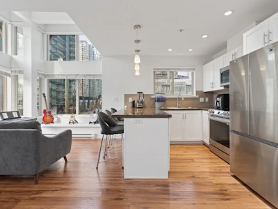 301-5000 Imperial Street - 5