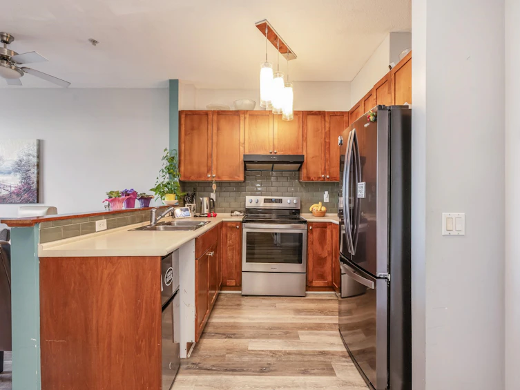 404-8880 202 Street, Langley, BC, V1M 4E7 - 5
