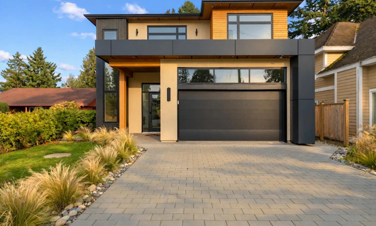 1616 Braid Road