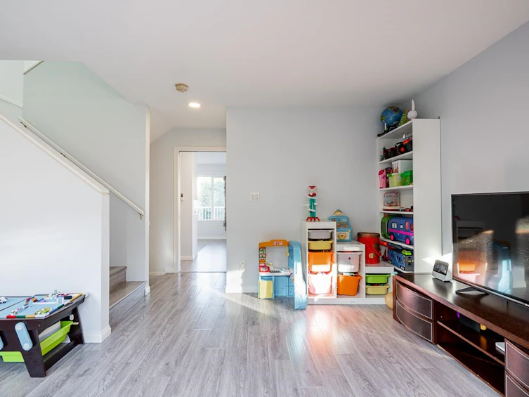 9-22728 Norton Court, Richmond, BC, V6V 2W7 - 12