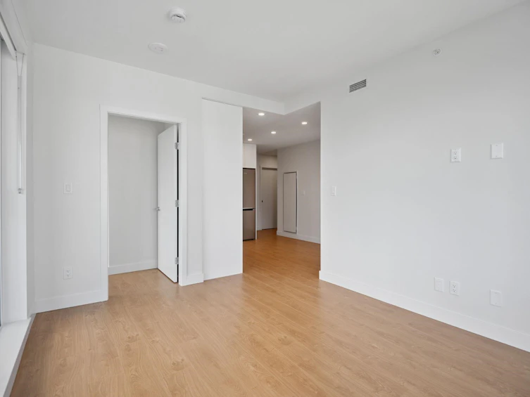 1009-13387 Old Yale Road, Surrey, BC, V3T 0V6 - 8