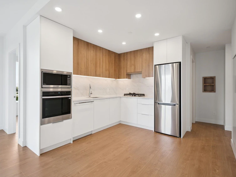 1009-13387 Old Yale Road, Surrey, BC, V3T 0V6 - 4