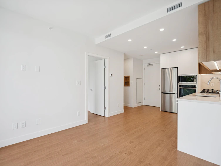 303-13387 Old Yale Road, Surrey, BC, V3T 0V6 - 5