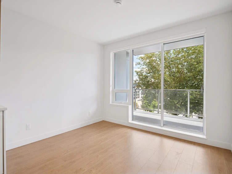 303-13387 Old Yale Road, Surrey, BC, V3T 0V6 - 2