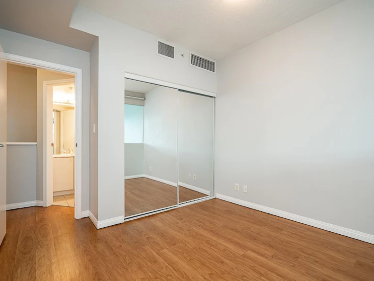 TH6-168 E Esplanade Avenue, North Vancouver, BC, V7L 4X8 - 20