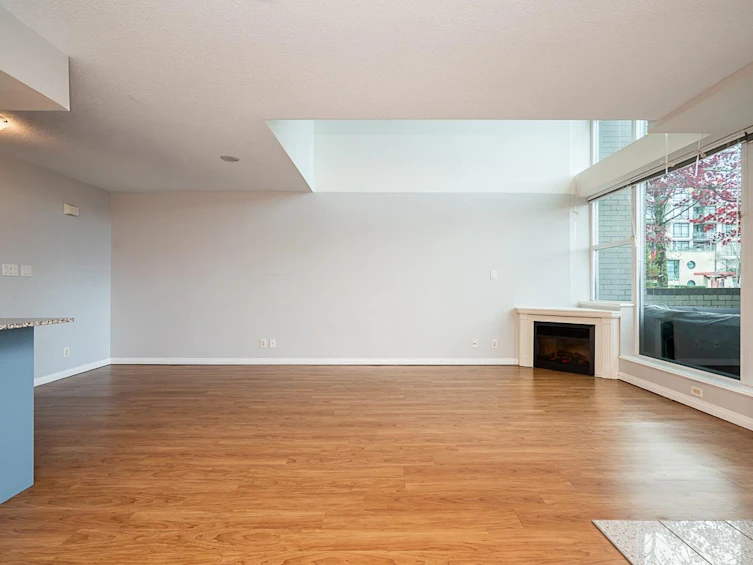 TH6-168 E Esplanade Avenue, North Vancouver, BC, V7L 4X8 - 7
