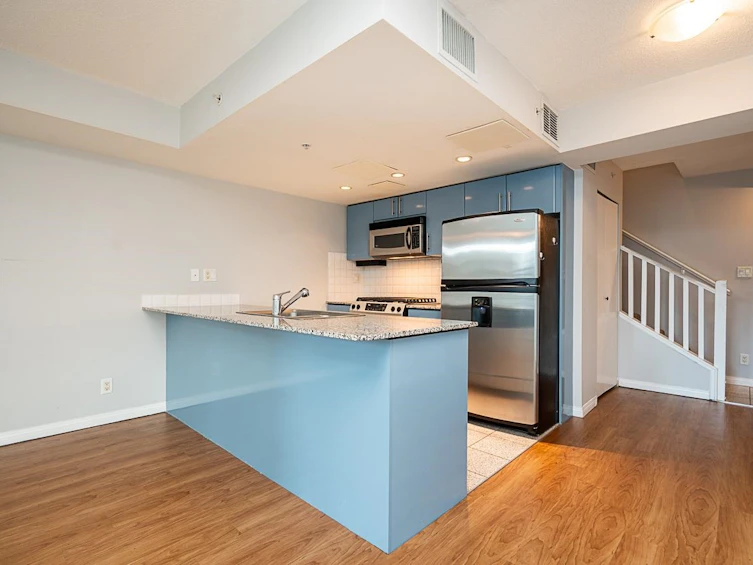 TH6-168 E Esplanade Avenue, North Vancouver, BC, V7L 4X8 - 8
