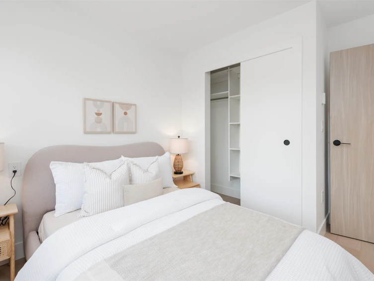 1489 W 52nd Avenue, Vancouver, BC, V6P 1H9 - 24