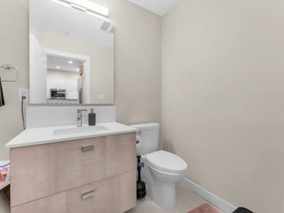 516-10838 Whalley Boulevard - 5