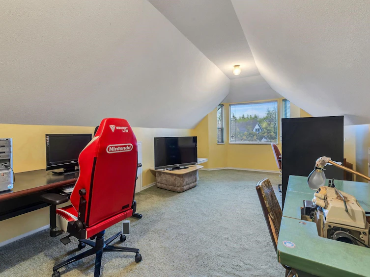1921 155 Street, Surrey, BC, V4A 7M9 - 20