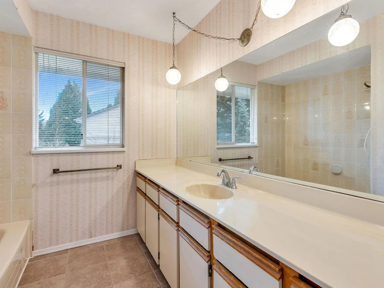 1921 155 Street, Surrey, BC, V4A 7M9 - 19