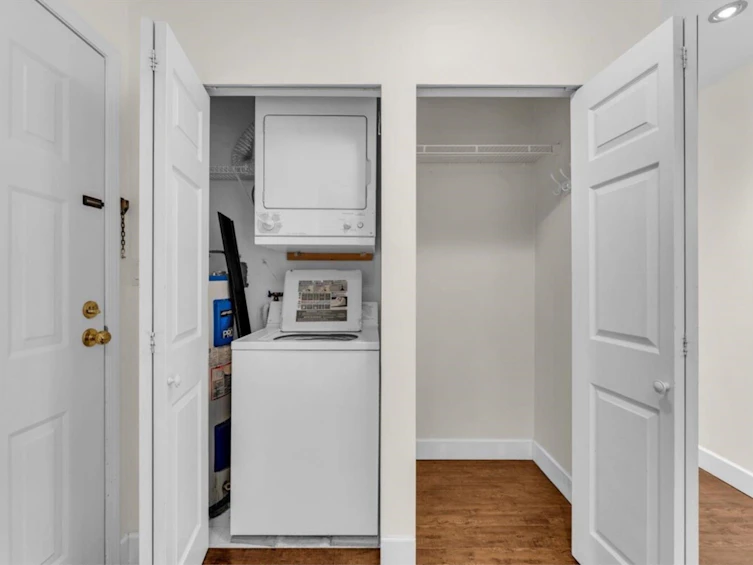 307-876 W 16th Avenue, Vancouver, BC, V5Z 3T8 - 23