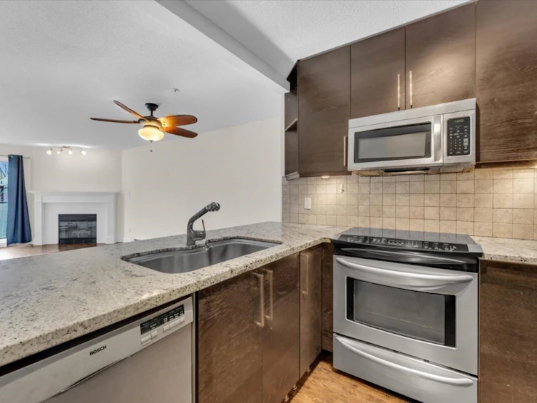 307-876 W 16th Avenue, Vancouver, BC, V5Z 3T8 - 10