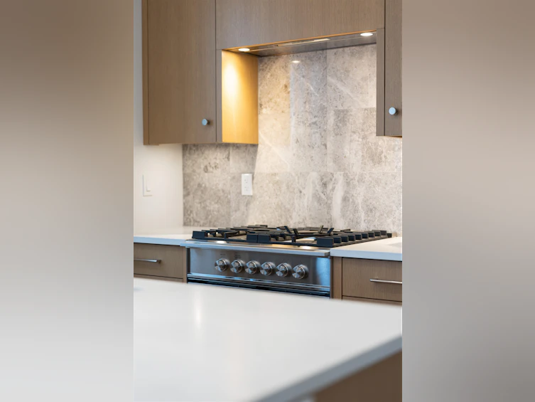 1136 E 26th Avenue, Vancouver, BC, V5V 2J7 - 18