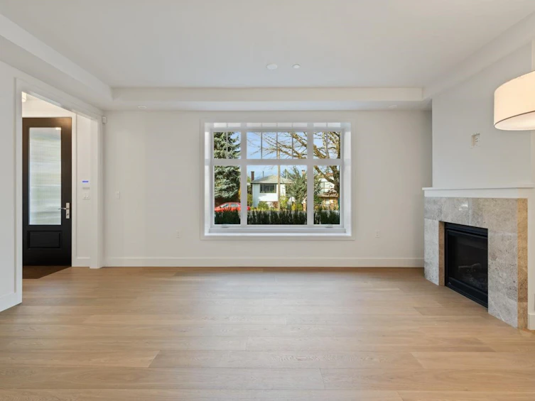 1136 E 26th Avenue, Vancouver, BC, V5V 2J7 - 8