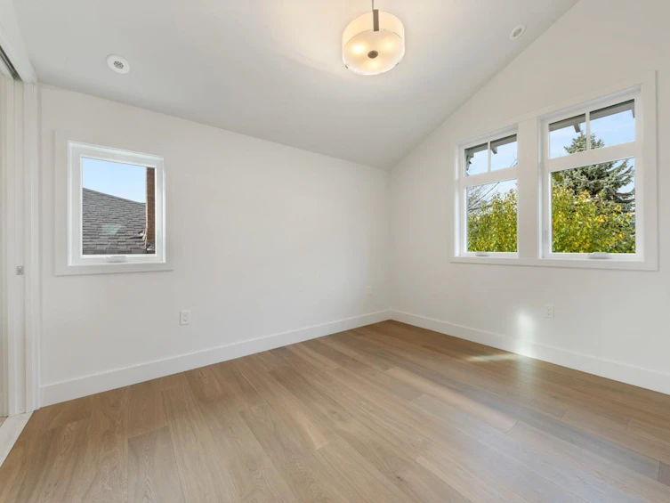 1136 E 26th Avenue, Vancouver, BC, V5V 2J7 - 9