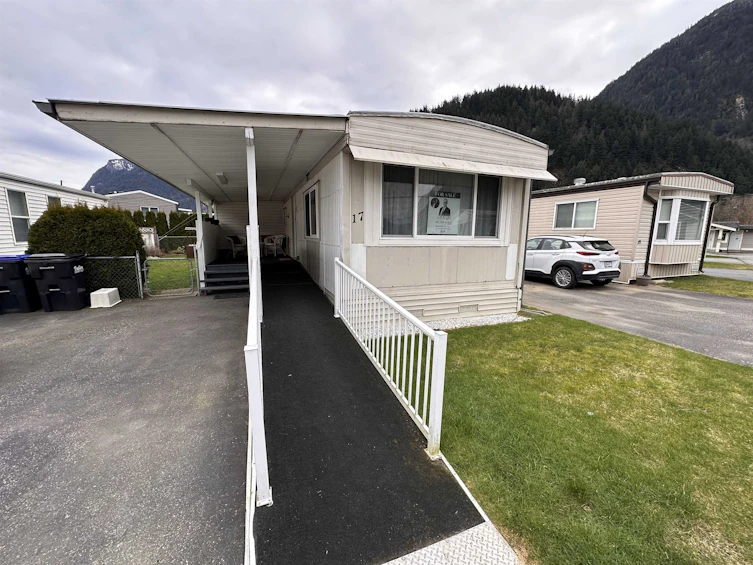 17-62780 Flood Hope Road, Hope, BC, V0X 1L2 - 18