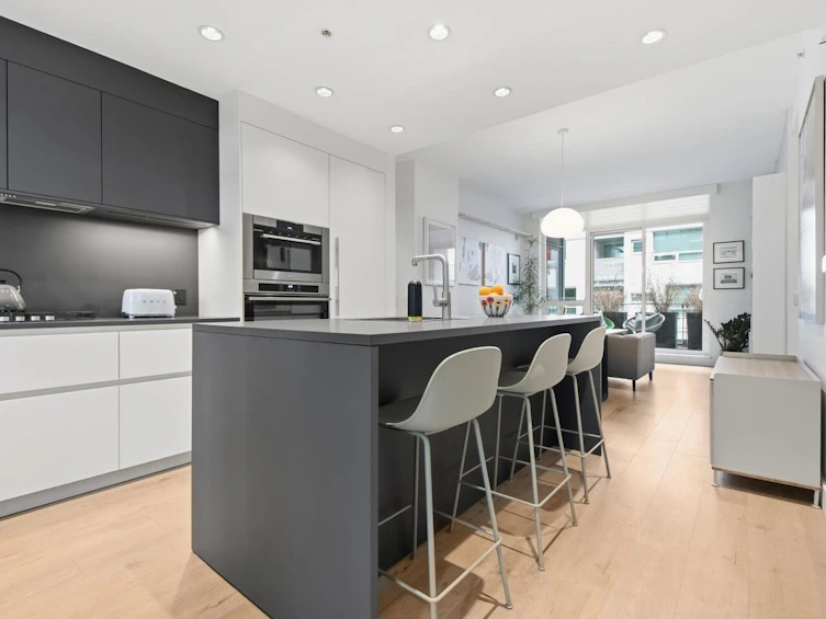 313-77 Walter Hardwick Avenue, Vancouver, BC, V5Y 0C8 - 6