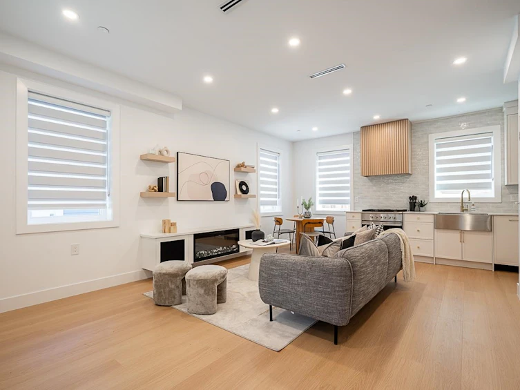 2105 E 33rd Avenue, Vancouver, BC, V5N 3E9 - 6