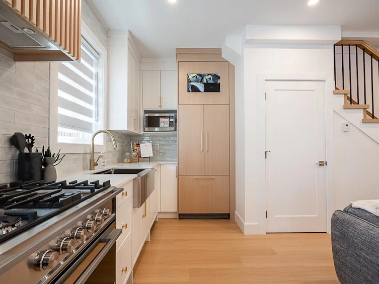 2105 E 33rd Avenue, Vancouver, BC, V5N 3E9 - 12