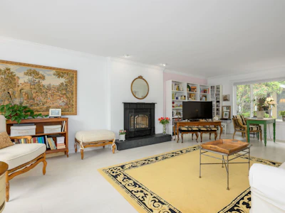 5072 2a Avenue - 5