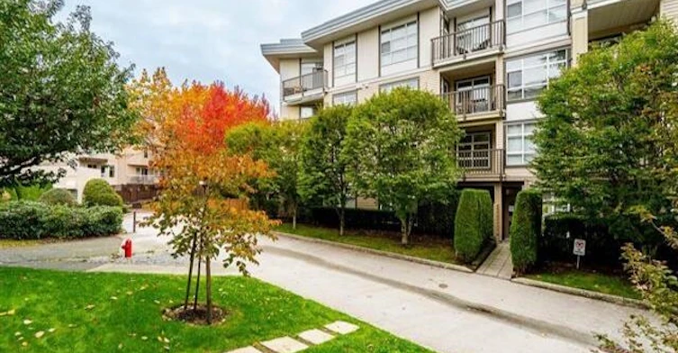 8-1850 E Southmere Crescent, Surrey, BC, V4A 6Y6