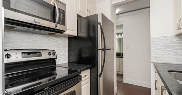 8-1850 E Southmere Crescent, Surrey, BC, V4A 6Y6 - 7