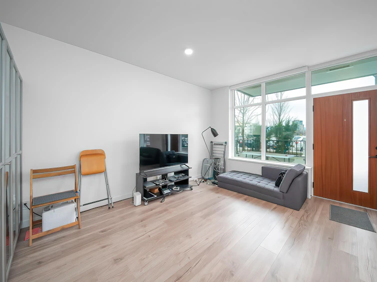 TH17-13428 105 Ave, Surrey, BC, V3T 0S6 - 8