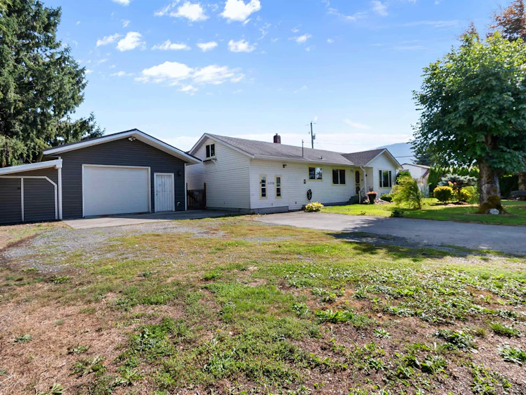 6350 Sumas Prairie Road, Chilliwack, BC, V2R 4N6 - 3