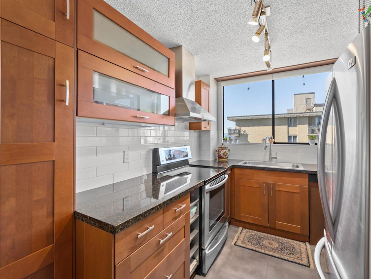601-140 E Keith Road, North Vancouver, BC, V7L 4M9 - 8