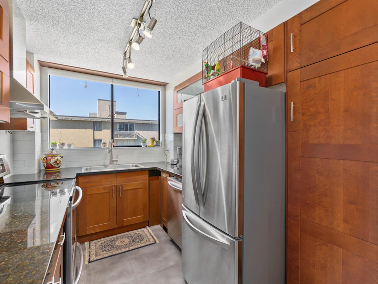 601-140 E Keith Road, North Vancouver, BC, V7L 4M9 - 9