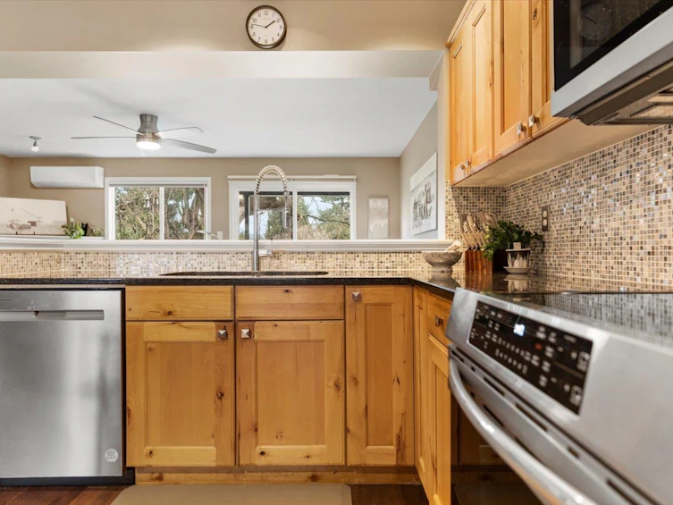 6-9232 Woodbine Street, Chilliwack, BC, V2P 5S8 - 11