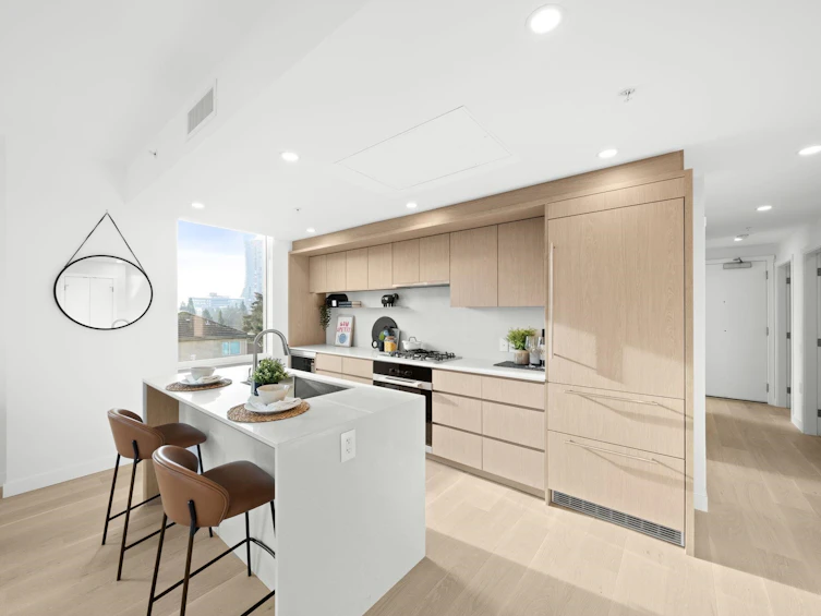 305-5212 Cambie Street, Vancouver, BC, V5Z 2Z7 - 2