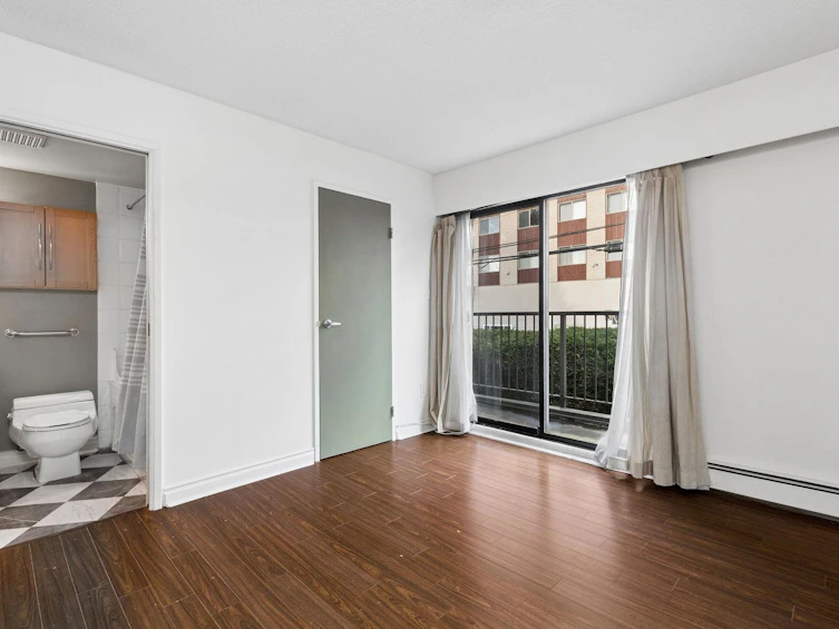 203-330 E 1st Street, North Vancouver, BC, V7L 1B5 - 20