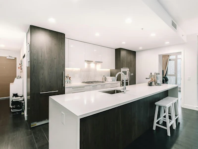 1608-6398 Silver Avenue - 4