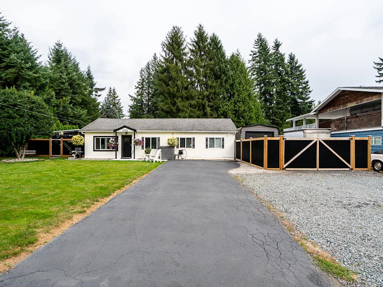 3742 204 Street, Langley, BC, V3A 1X4 - 2