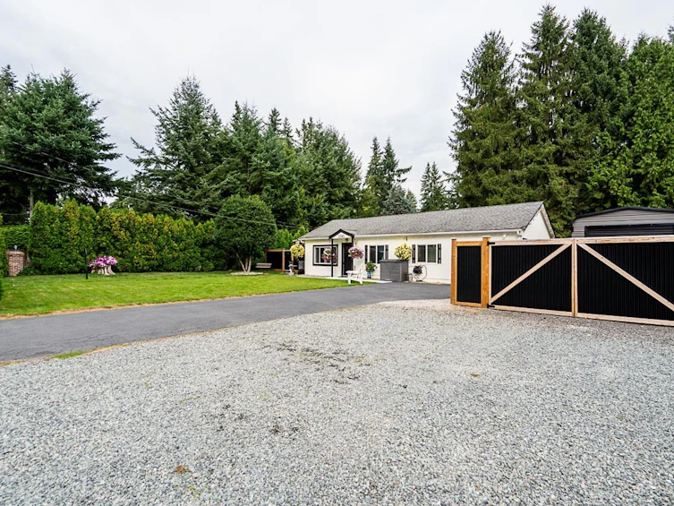 3742 204 Street, Langley, BC, V3A 1X4 - 4