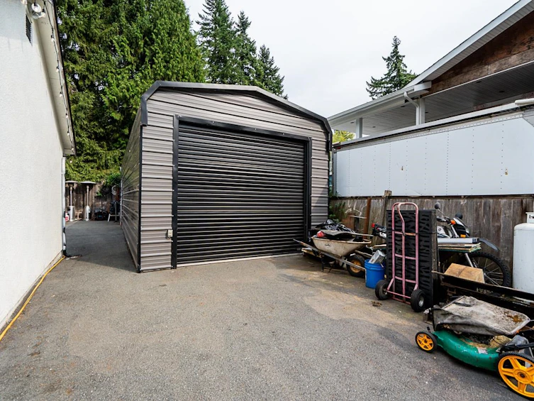 3742 204 Street, Langley, BC, V3A 1X4 - 3