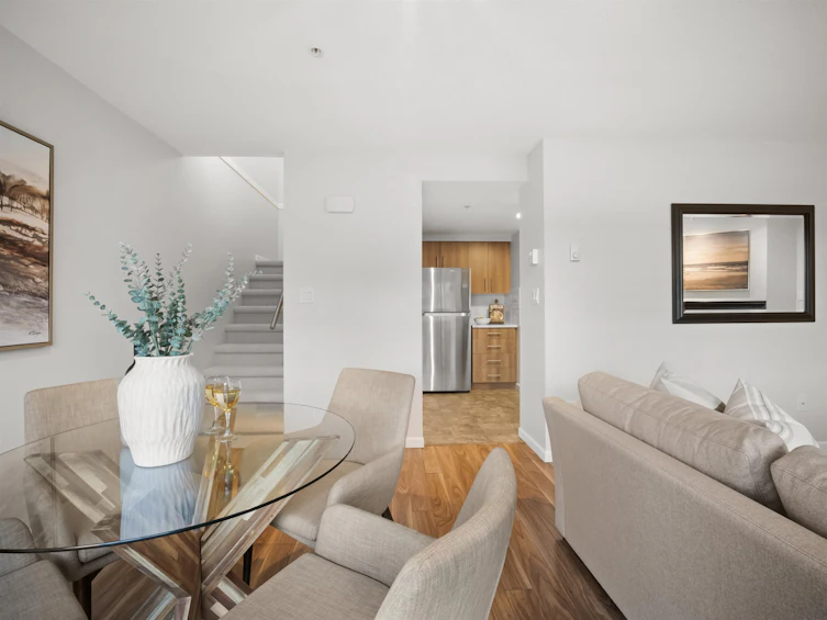935 E 8th Avenue, Vancouver, BC, V5T 1T7 - 8