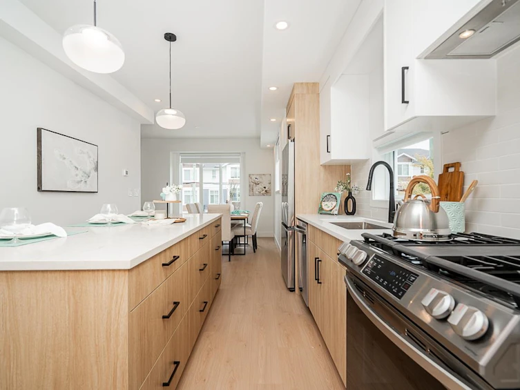 6-2525 156 Street, Surrey, BC, V3P 1C7 - 9