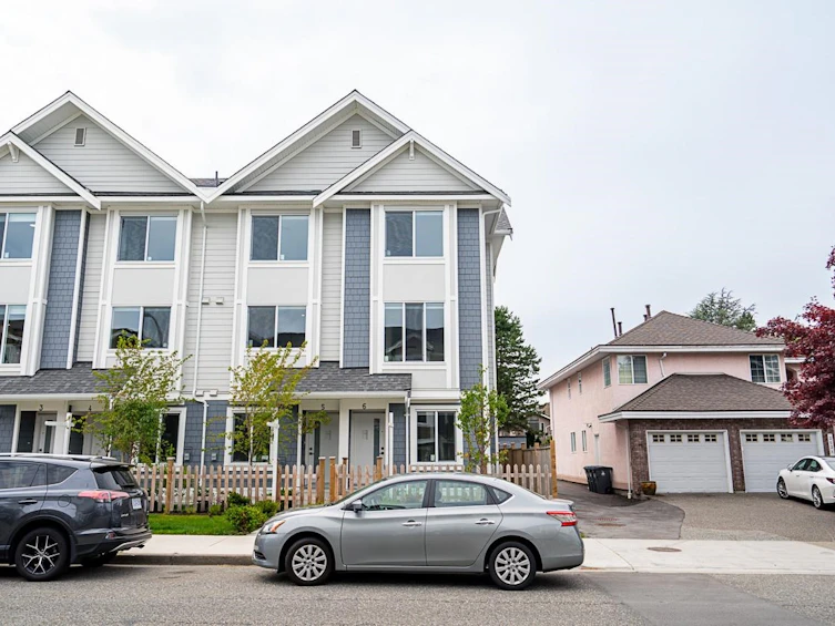 6-2525 156 Street, Surrey, BC, V3P 1C7 - 2