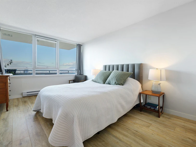 2104-5652 Patterson Avenue, Burnaby, BC, V5H 4C8 - 2