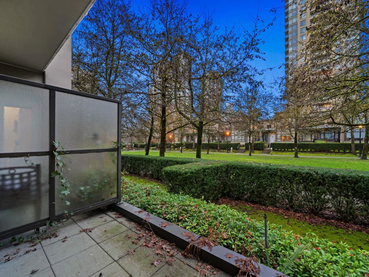 TH23-2345 Madison Avenue, Burnaby, BC, V5C 0B4 - 24