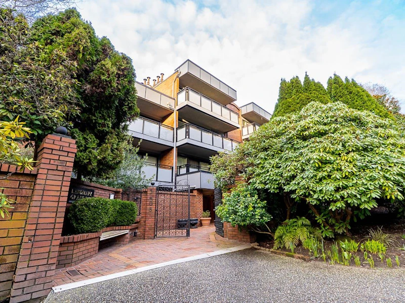 605 - 1405 W 15th Avenue, Vancouver BC V6H 3R2