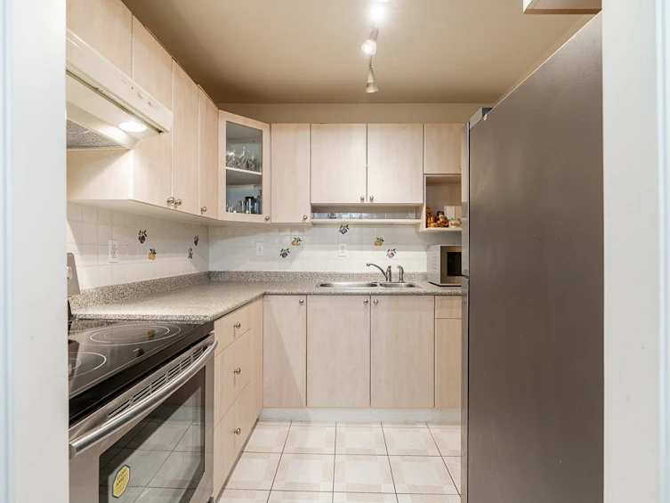 605-1405 W 15th Avenue, Vancouver, BC, V6H 3R2 - 11