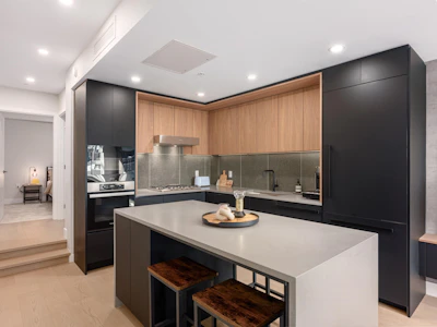 135 W 41st Avenue - 4