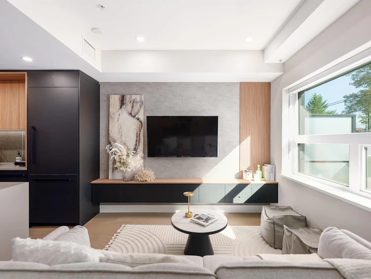 135 W 41st Avenue, Vancouver, BC, V5Y 2S2