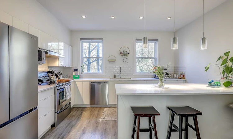 53-19572 Fraser Way